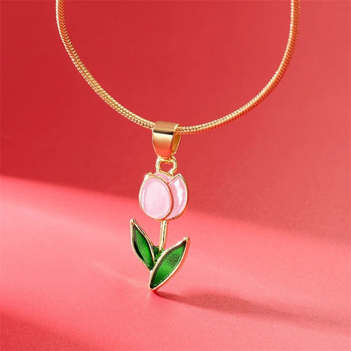 Chic Tulip Necklace Light