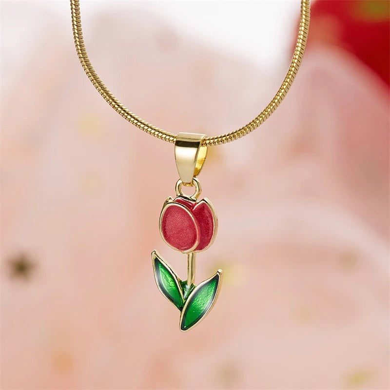Chic Tulip Necklace Light